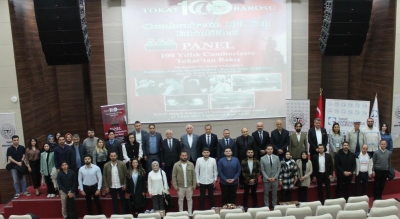 " 100 Yıllık Cumhuriyete Tokat' tan Bakış" Konulu Panel Düzenlendi.