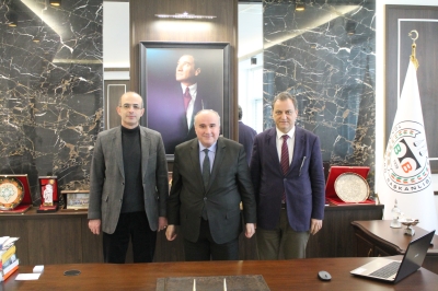 Anayasa Mahkemesi Üyeliği Aday Adayı Av.Rıdvan ERDOĞAN' dan Baromuza Ziyaret.