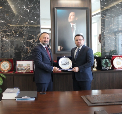 BAKAN YARDIMCISINDAN TELEFON SORUNUNA ÇÖZÜM SÖZÜ