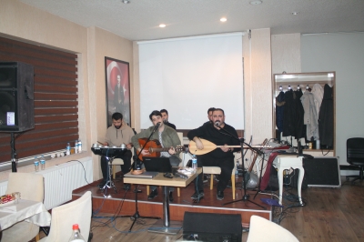 Baromuz Sosyal Tesislerinde Akustik Canlı Müzik Gecelerinin İkincisi Gerçekleştirildi.