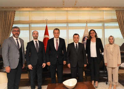 BAROMUZDAN ANAYASA MAHKEMESİ BAŞKANI SAYIN PROF. DR. ZÜHTÜ ARSLAN' A ZİYARET