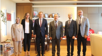 BAROMUZDAN ANAYASA MAHKEMESİ ÜYESİ, ESKİ TOKAT VALİSİ SAYIN DOÇ. DR. RECAİ AKYEL' E ZİYARET