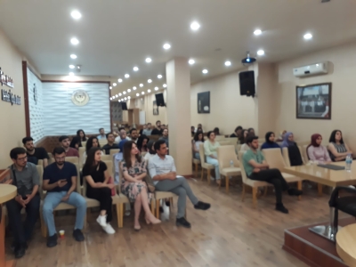 " İş Hukuku Uygulamaları " Konulu Staj Eğitim Toplantısı Gerçekleştirildi.