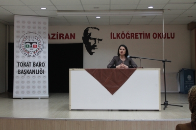 " Kadın Hakları " Konulu Konferans Düzenlendi.