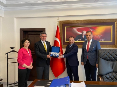 TBB Başkanı Av. Prof. Dr. Metin FEYZİOĞLU ve Baro Başkanımız Av. Melih YARDIMCI' dan Tokat Cumhuriyet Başsavcısı Sayın Fatih ÇOBAN' a Ziyaret.