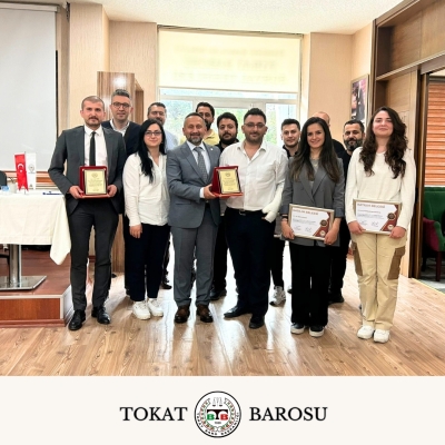 TBB Stajyer Avukatlar Kurgusal Duruşma Yarışması Bölge Elemelerinde Baromuzu Temsil Eden Meslektaşlarımıza Plaket Takdim Edildi.